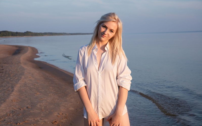 Зульфия, 18 лет, 1 размер груди